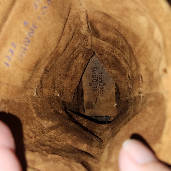 Minnetonka 3-Layer Fringe Boots - Picture 13 of 17